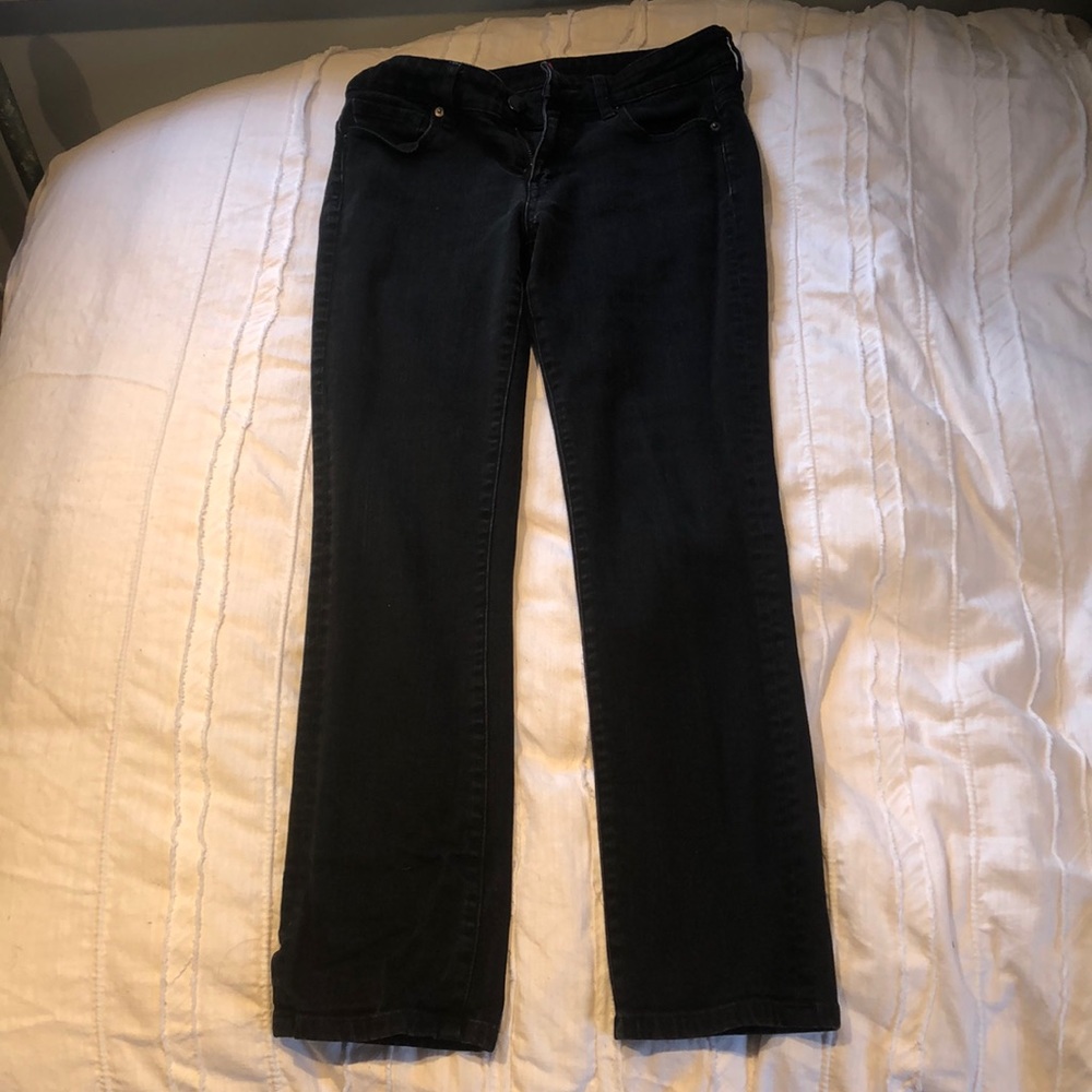 Regular Straight Fit Middle Rise jeans